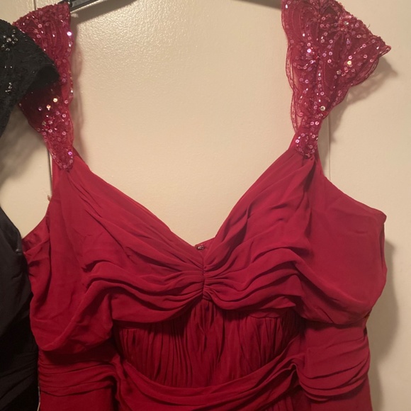 Symphony of Venus formal dresses - Picture 3 of 4